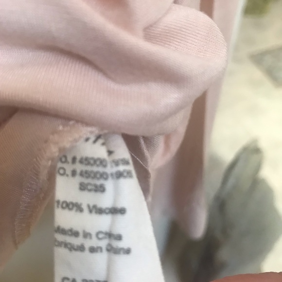 Aritzia Wilfred size medium long sleeve tee! - Picture 5 of 5